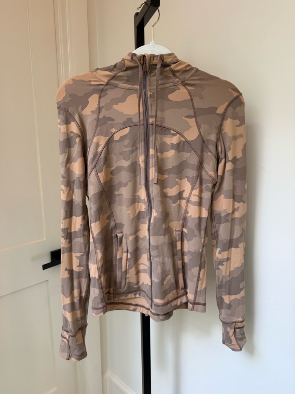 Lululemon Women’s Beige Camo Nulu Hooded Define Jacket